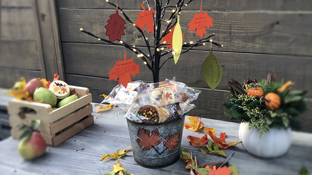 thanksgiving tree centerpiece