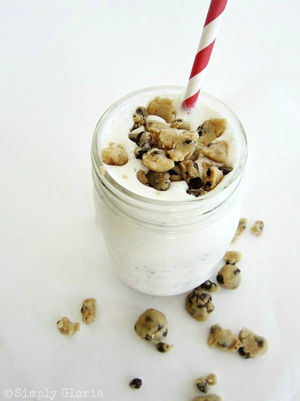 Cookie-Dough-Vanilla-Milk-Shake-SimplyGloria.com-Made-with-cookie-dough-from-scratch