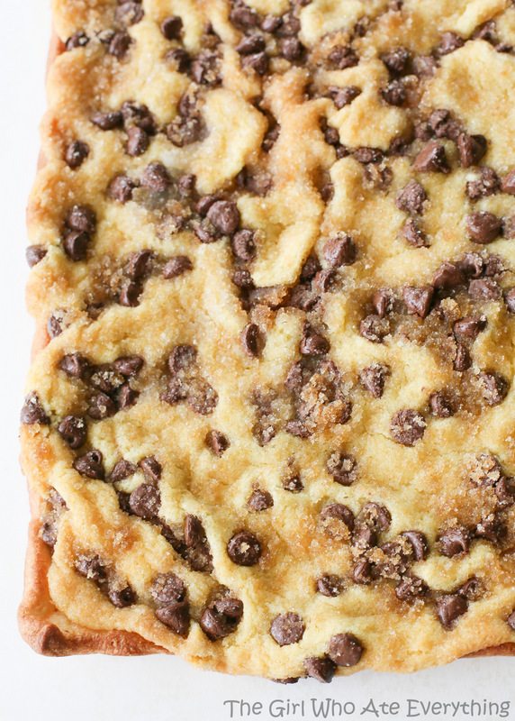 chocolate-chip-cookie-pizza-slab