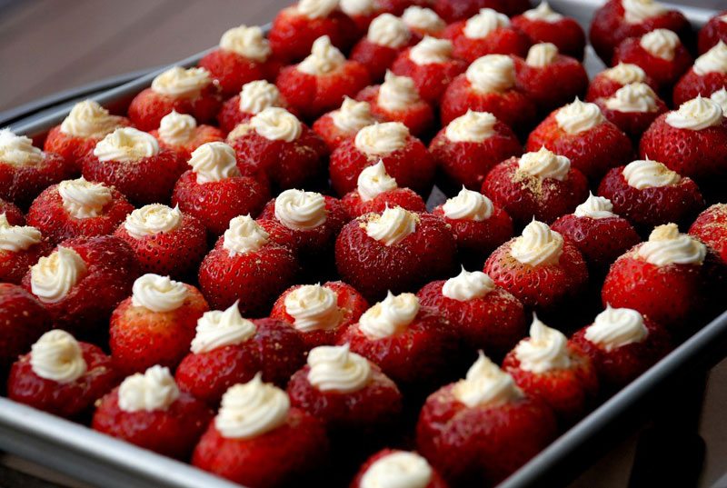 Cheesecake Stuffed Strawberries