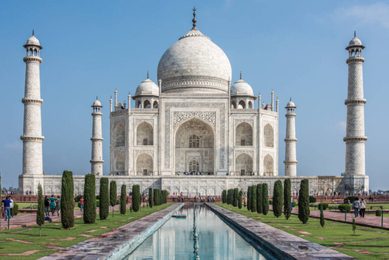 greatest gifts in history includes the Taj Mahal in Agra, India