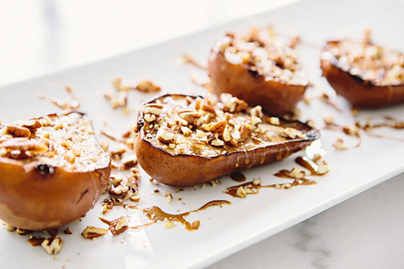 Grilled Pears with Cinnamon Drizzle 