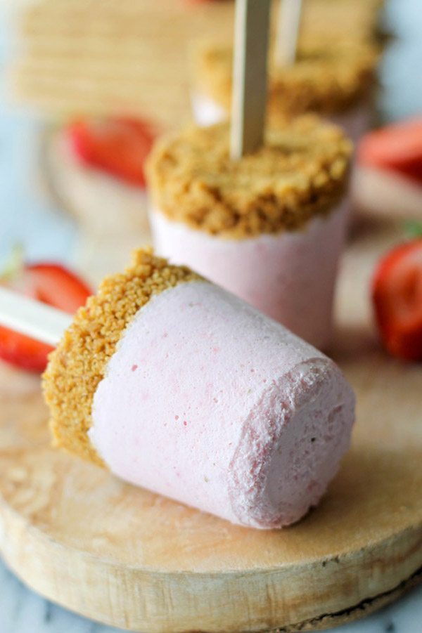 Strawberry Cheesecake Pops | Damn Delicious 