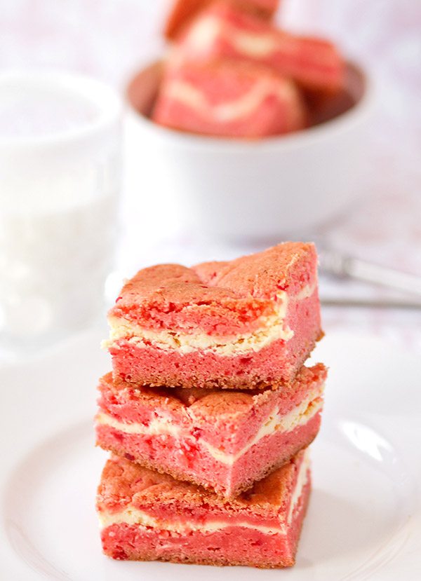 Strawberry Cheesecake Brownies | Confessions of a Cookbook Queen