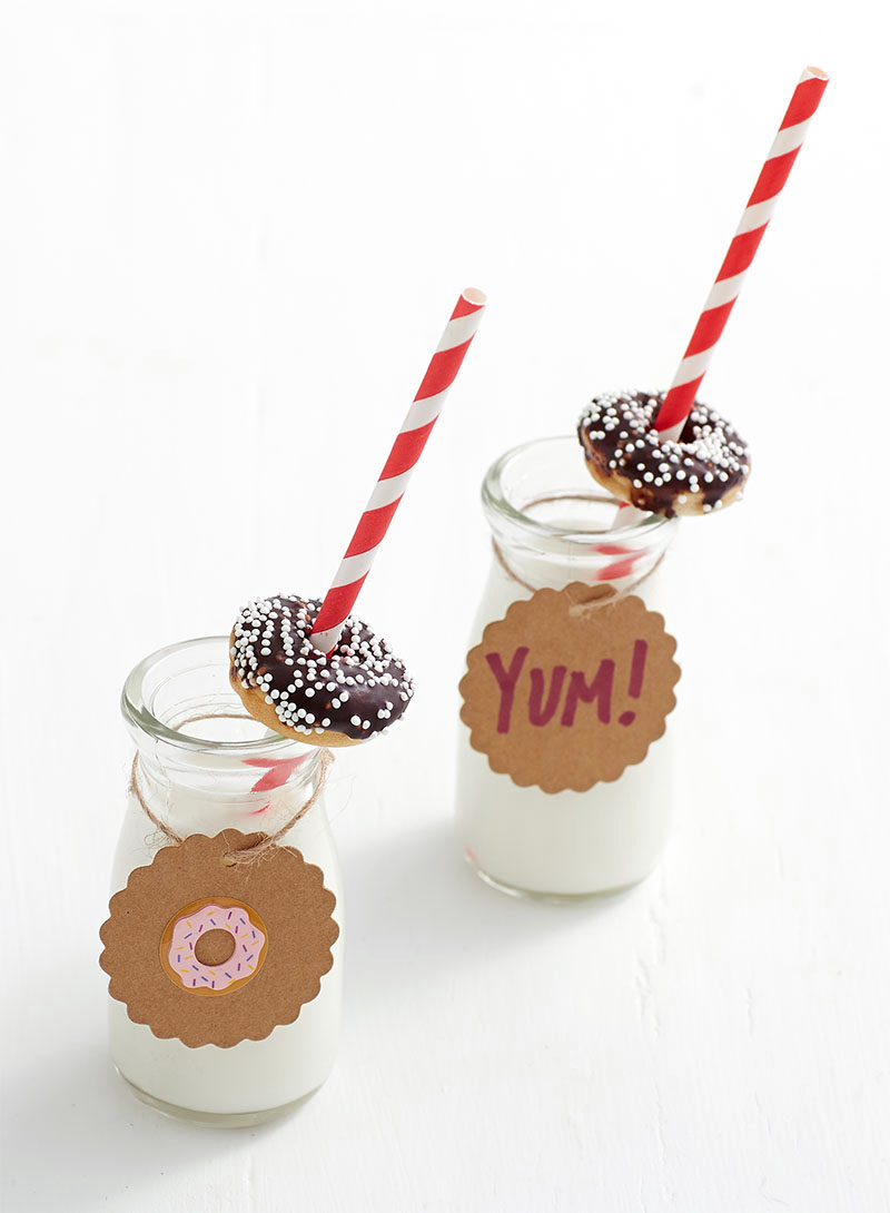 Mini Milk Jugs with Paper Straws and Scalloped Paper Tags