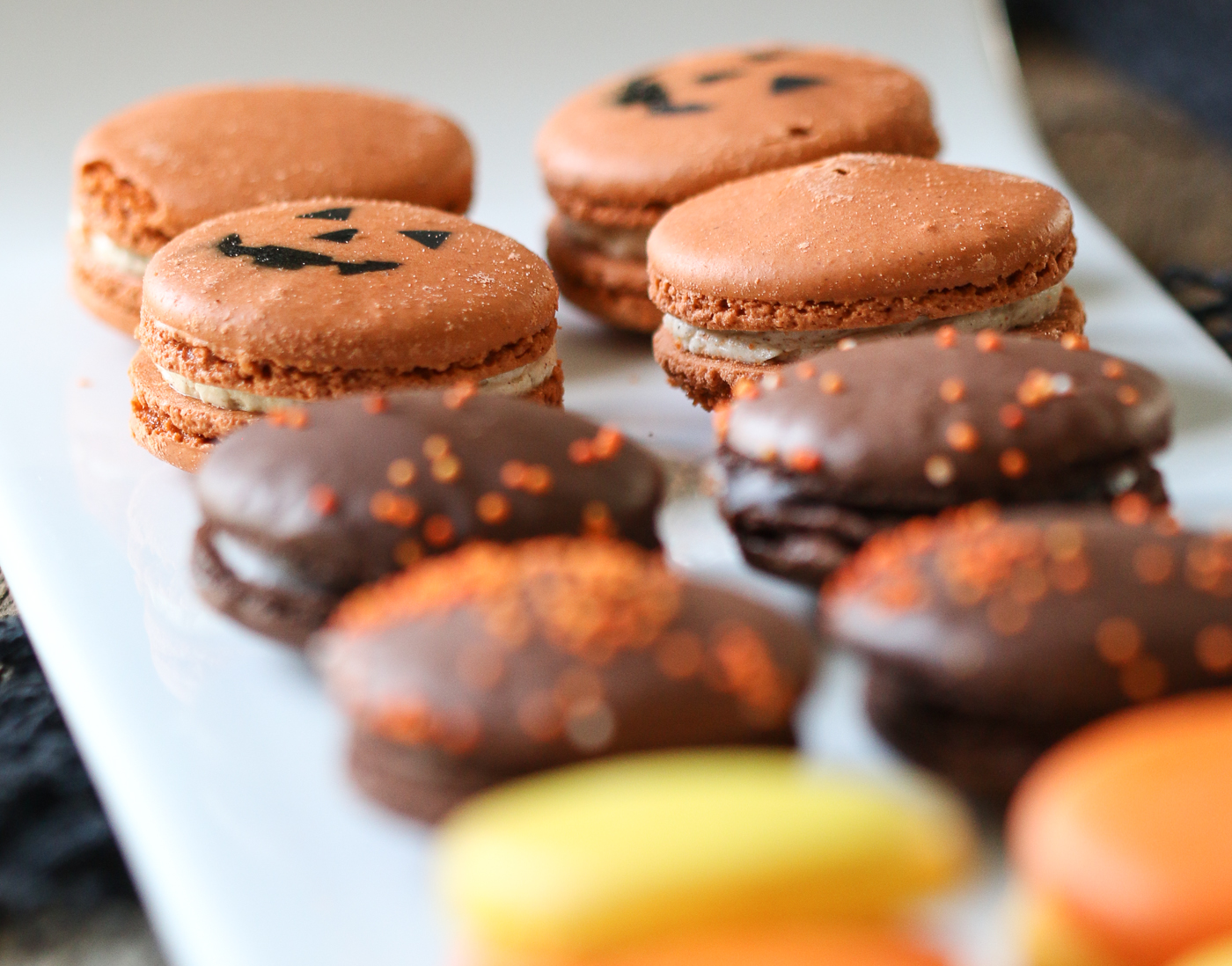 Pumpkin Halloween macarons