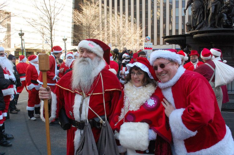 Cincinnati Santacon