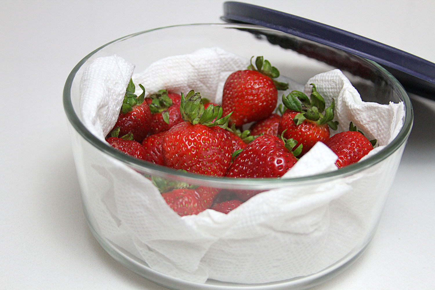 Best Way to Store Fresh Strawberries - Butter & Baggage