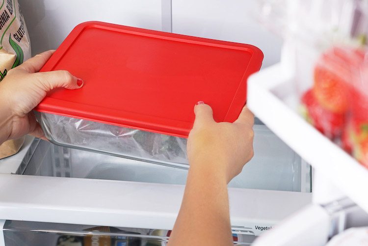 how long to store berries in freezer