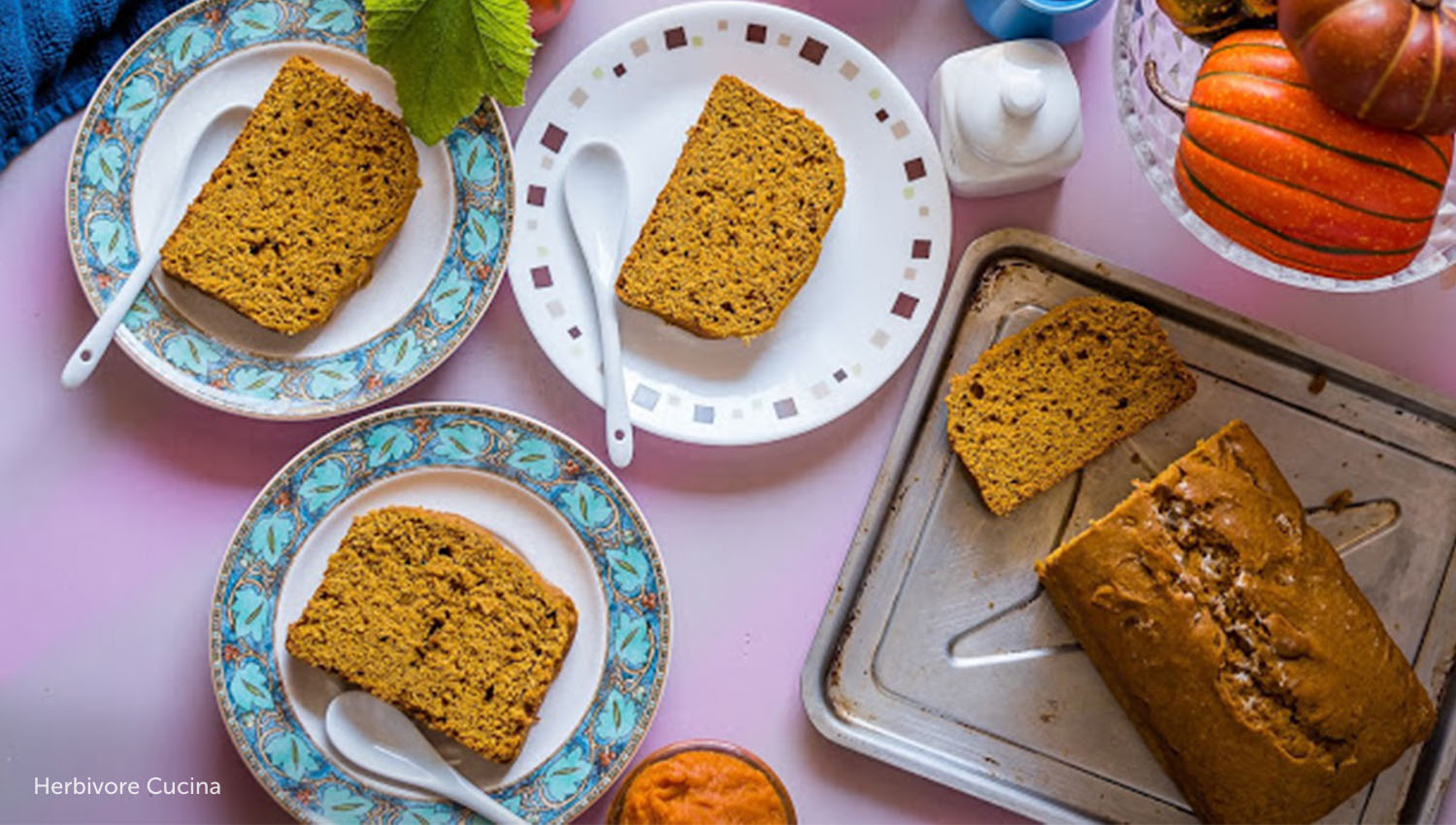 sb-50-thanksgiving-eggless-pumpkin-bread