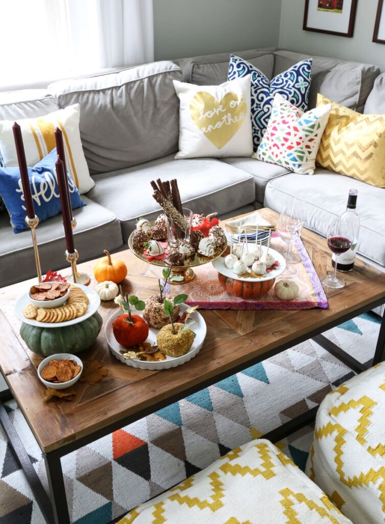 Celebrate Friendsgiving!