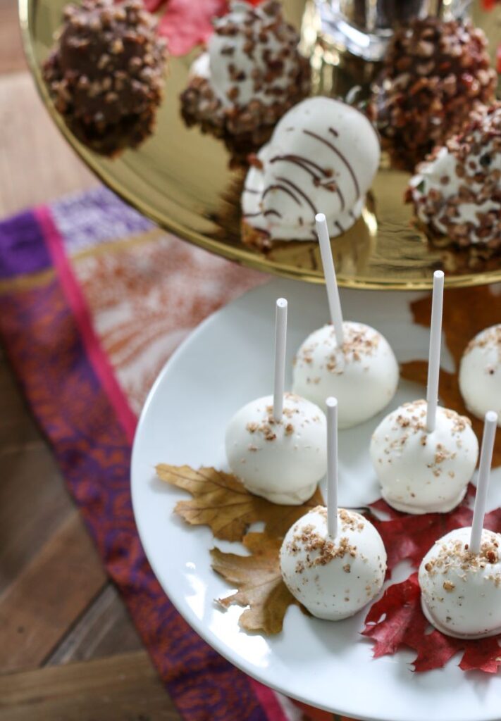 Celebrate Friendsgiving!