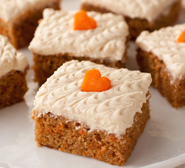 carrot cake bars blog