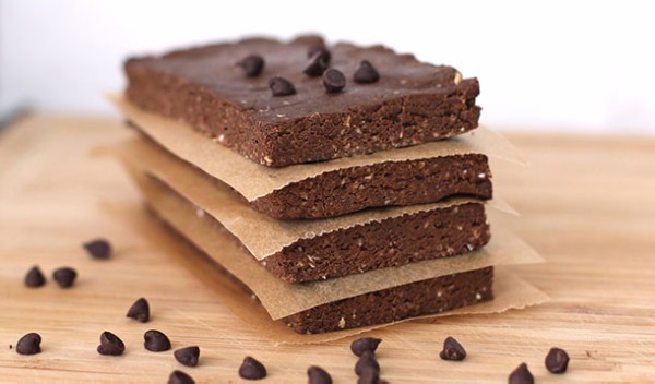 chocolate peanut butter protein bars blog