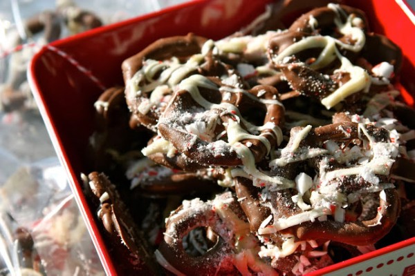 peppermint bark pretzels blog