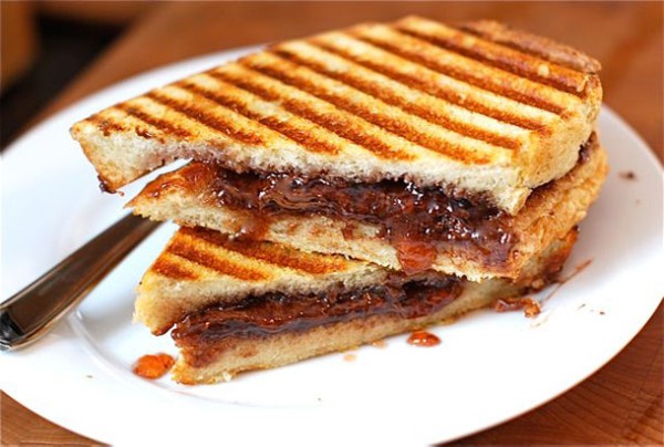 strawberry nutella panini blog