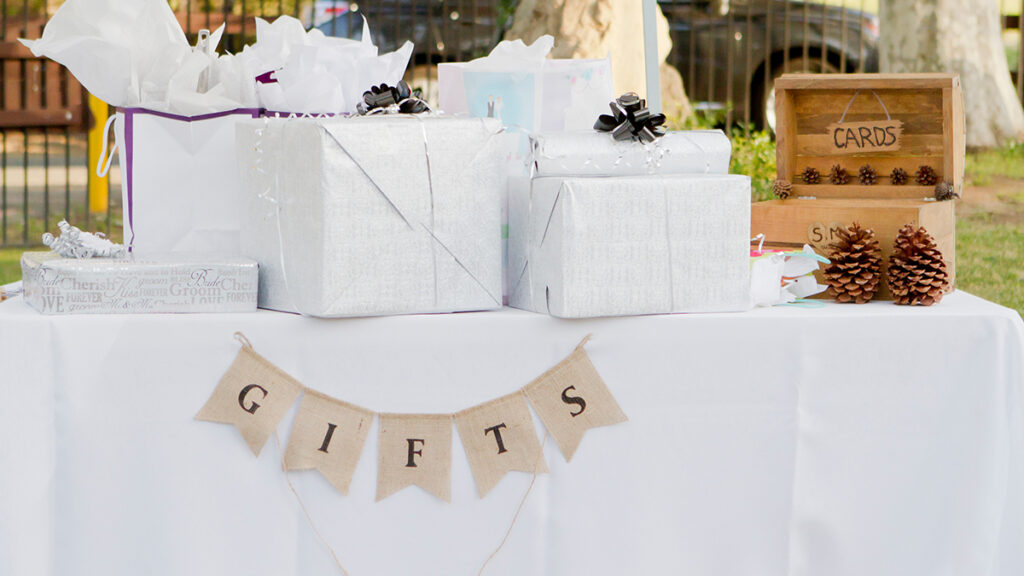 wedding gift etiquette